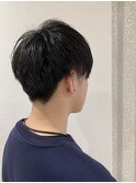 人気ヘア　韓国風　メンズ　マッシュショート