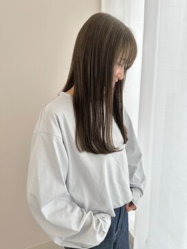 イノセントヘア(innocent.hair) ミディアムストレートニュアンスカラー