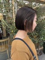 ペレ(pele)&nbsp;前下がりボブ　インナーカラー　イルミナ