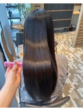 ロロネー 森ノ宮キューズモール(Lolonois) つやつや髪質改善酸性ストレート【Lolonois森ノ宮】