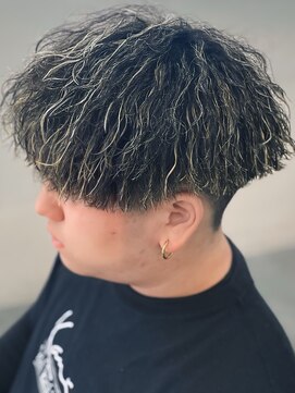 バース バイ ハピネス(BIRTH by happiness) 奈良men'sホワイトメッシュツイストスパイラルパーマ