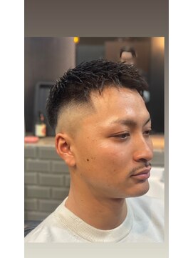 クラシコ(CLASSICO) メンズ理容室バーバースタイルフェード流行刈り上げ錦糸町