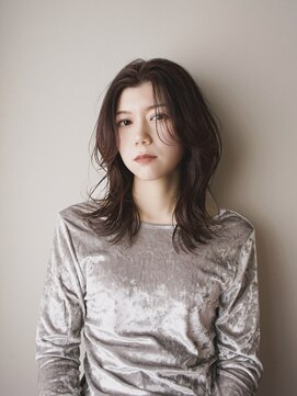 モノリス(MONOLITH.) ミディアムレイヤー・ピンクブラウン