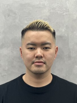 クロムトウキョウ ザ バーバー ネオン 新宿店(CHROM TOKYO the Barber ne/on) ハイフェード