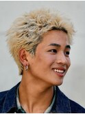 渋谷スパイキーショートアップバンクフェザーショートパーマ