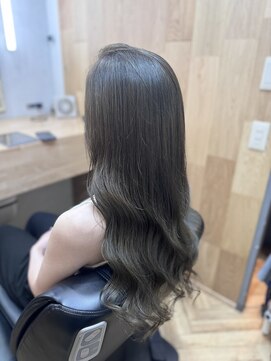 ハサミバイアトリエナガノ 千葉(8sami by atelier nagano) デザインカラー／レイヤーカット/ウエットヘア/オリーブベージュ