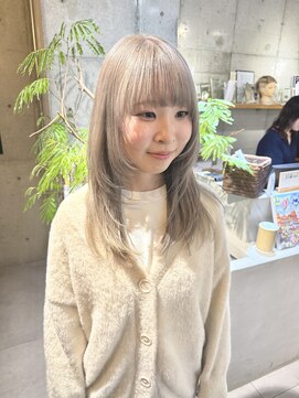 冬に大人気“グレージュヘア“【山本】