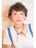 クセを活かした耳かけショートヘア