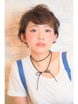 メルシー(MELCI) クセを活かした耳かけショートヘア