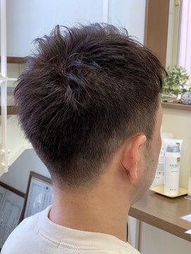 コアフィールフィス(COIFFURE fils) 《見附　今町》大人メンズ　ビジネスマン　刈り上げ