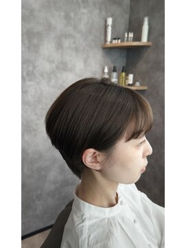 エム(em) 大人ショート