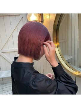 アデ アトリエ(ade atelier) タイトなフラットボブ