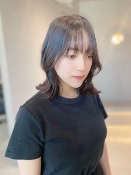 ニジュウサンド(23°) 韓国ヘア　肩下　前髪あり