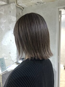 ラック(LUCK) グレージュ/船橋/くすみベージュ/細めハイライト