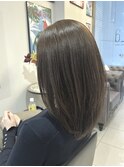 大人ミディアム×透明感グレージュ