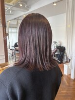 トリコ(trico)&nbsp;ミディアム　切りっぱなし　ボブ　ボルドーカラー