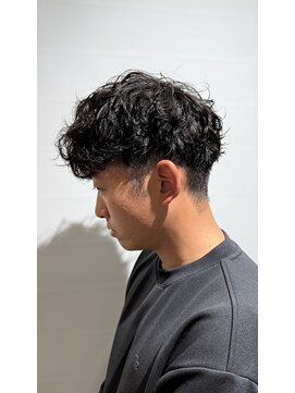 ウタシロイロ(uta shiroiro) スパイラルパーマ