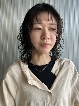 ヨロヘアー(YOLO hair) ミディアムレイヤーパーマ/20代30代40代OK