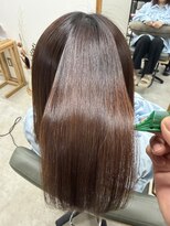 ホロ(holo-) つるりんちょ縮毛矯正でつくる艶髪ストレート
