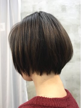 エトネ ヘアーサロン 仙台駅前(eTONe hair salon) お客様スタイル　ナチュラルショートボブ