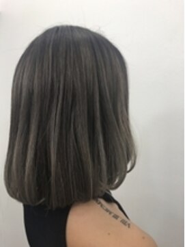 トロニー(TLONY) 透け感ハイライトグラデーション