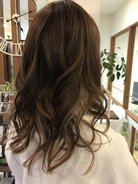 アーティスト サロン ショウ(artist salon SHOW) 大人レイヤースタイル×グラデーションカラー　30代40代50代