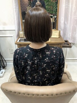 サロン ド ラート(salon de L'art) 【L’art】タッセルBOB