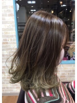 ココロ(HAIR CoCoro relaxation) バレイヤージュカラー