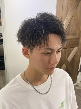 ドルクス 日本橋(Dorcus) 中央区　ツイストパーマメンズハイライトホワイトメッシュ