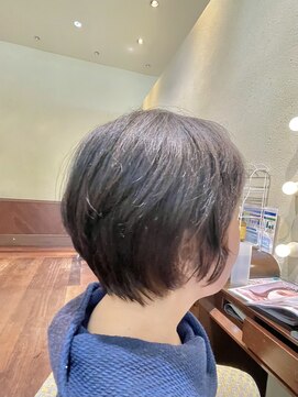エルサフィロ ヨドヤバシ(el zafiro yodoyabashi) 【el zafiro  yodoyabashi】大人女性マダムショート