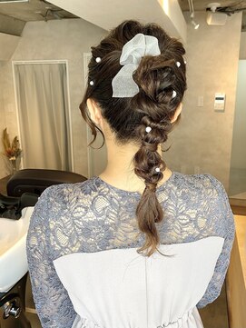 サンルーム(SUN room) 【手ぶらでok~飾り付き】ポニーテール編みおろし miwa