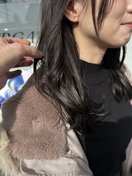 アイリス(IRIS) グレージュ