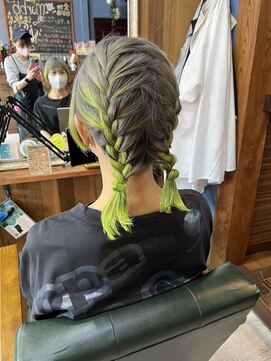 バブルス ヘアー ワークス(Bubbles hair works) ハイトーングラデーションカラー