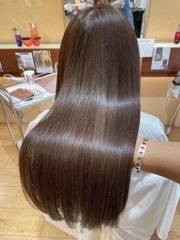 クララ サカエ(CLALA Sakae LA.DONNA group)の写真/【矢場町5分】美髪革命！髪質改善の縮毛矯正であなたの理想を実現。ダメージレスでシルクのような質感に◎