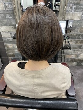 ライフ 住道店(Lyfe) ボブレイヤーカット_アッシュグレージュデザイン_200