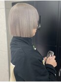ホワイトカラー　ブリーチ　ハイトーン　姫カット　ミニボブ