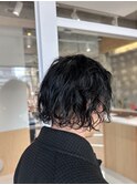 メンズ スパイラルパーマ 2ブロ センターパート