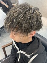 シアン(cyan.)&nbsp;ハイライト/ツイストパーマ