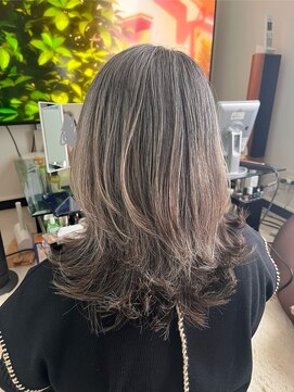オーブ ヘアー リリー 博多2号店(AUBE HAIR lily) ミディアムレイヤーカット