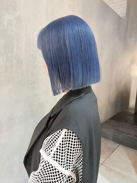 ステン(sten) アッシュブルー×切りっぱなしボブ