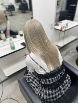 レブ 難波店(REV.) 髪質改善/ブリーチ/ダブルカラー/韓国/インナーカラー/難波