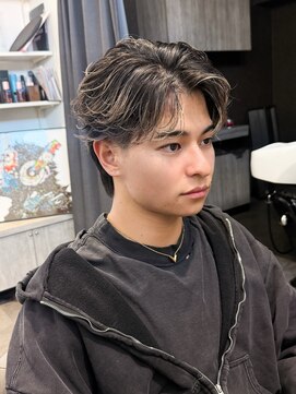 ウシワカマルガーデン(ushiwakamaru Garden) フェザーショート/フェザーパーマ/ラウンドマッシュ