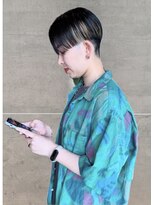 イラカ(elaka)&nbsp;インナーカラー×刈り上げショート