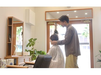 ルーエ(Ruhe)の写真/提案型カウンセリングで一人一人のお悩みを丁寧に対応するサロン！理想の似合わせヘアを叶える◎