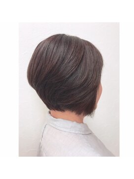 ヘアーサロン プアメリア(Puamelia) 奥行きショート白髪染め小顔丸み前下がりショートマッシュ