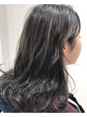  スモーキーグレージュ