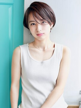 バース(BIRTH) 天神【BIRTH】耳かけワンサイドショート×ブランジュカラー 2