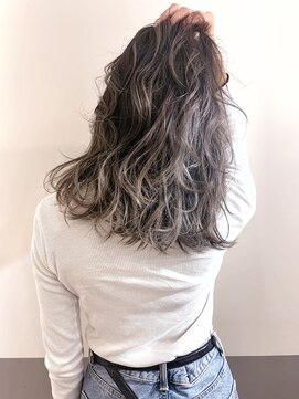ヘアーワークス ヘルム 渋谷店(HAIR WORKS HELM) 【HELM渋谷】コントラストバレイヤージュ