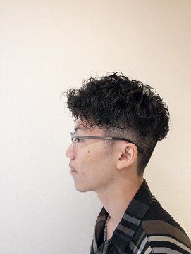 ビューティーサロン タカ(TAKA) ヌーディツーブロックショート