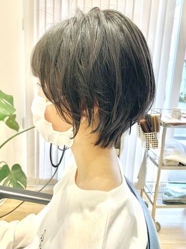 リラヘアー(Rela hair) 耳かけショートヘア